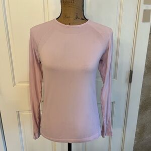 Athleta Girls long sleeve top. Size 14.